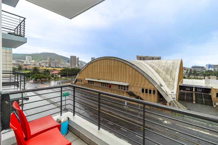 2 Bedroom Property for Sale in Zonnebloem Western Cape